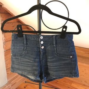 Tokyo Darling Dark Wash Denim Shorts, EUC, 28